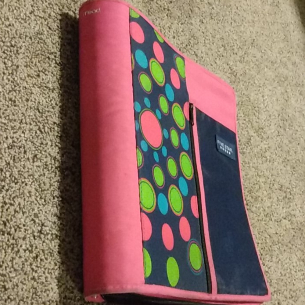 Pink five star binder - Picture 2 of 7